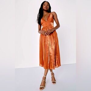 Lulu’s Romantic Aesthetic Shiny Rust Orange Pleated Midi Dress (M)